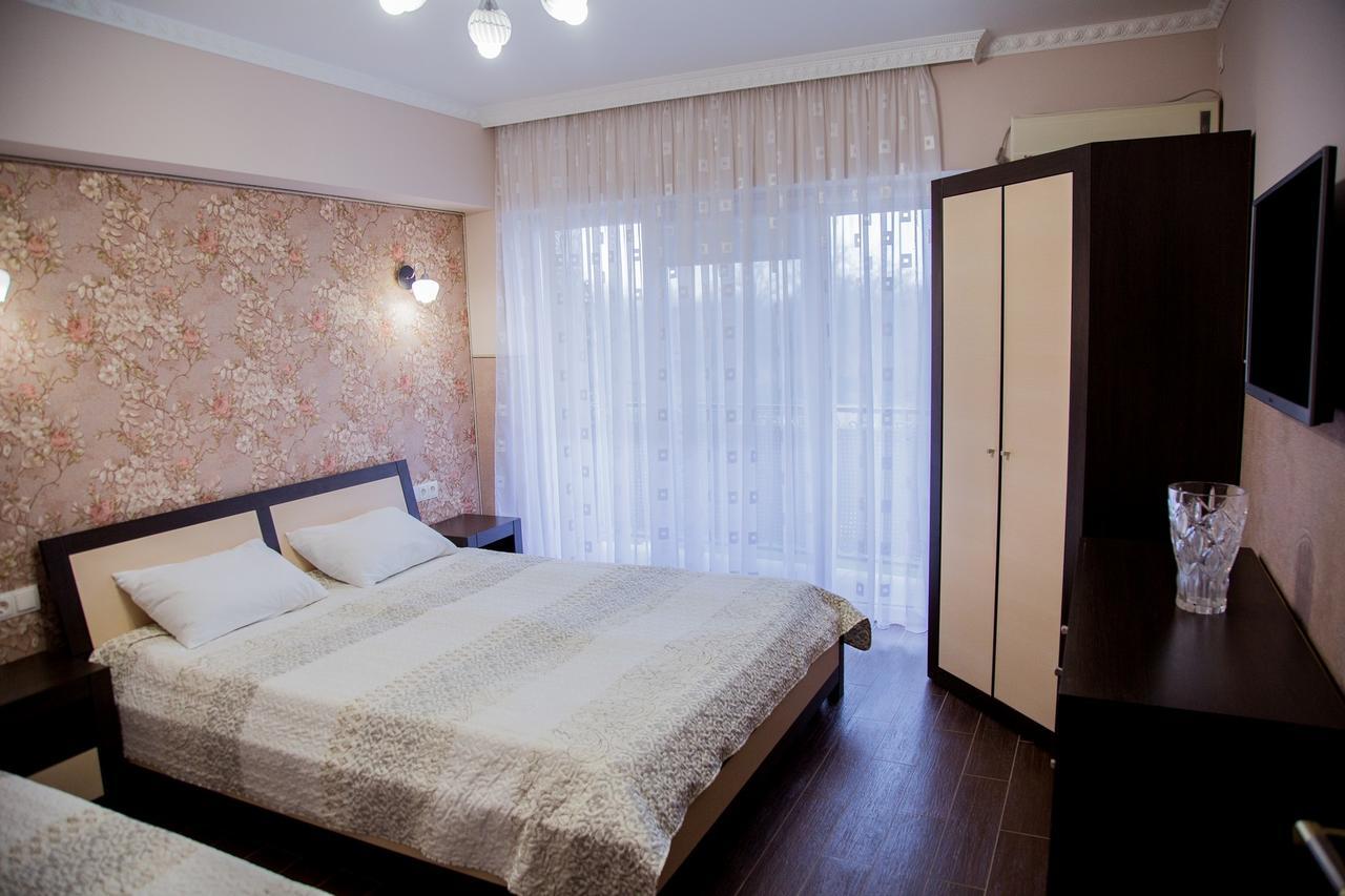 Beauty Complex Hotel Berehove  Exterior photo