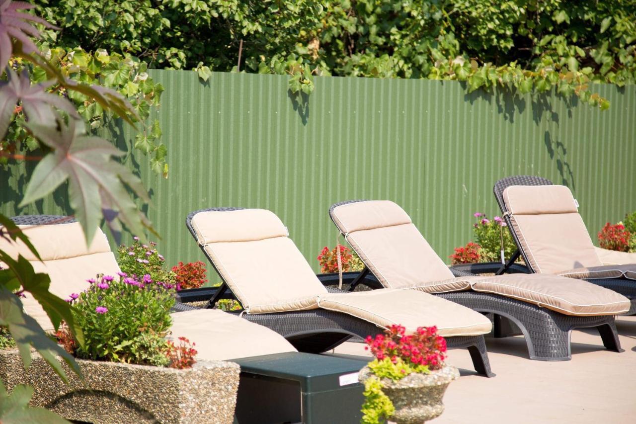 Beauty Complex Hotel Berehove  Exterior photo