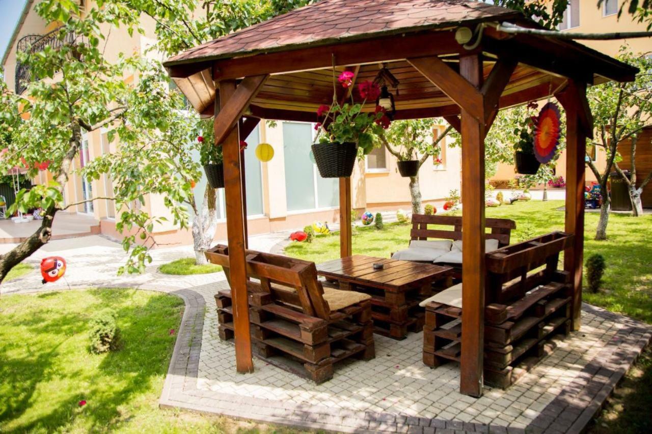Beauty Complex Hotel Berehove  Exterior photo